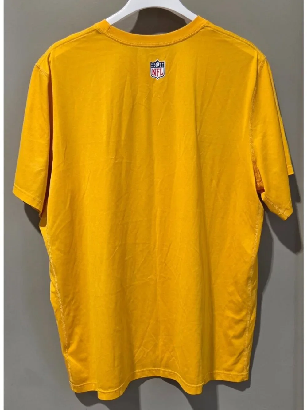 Men's Nike Pittsburg Steelers Tee Size XXL Dri Fit Moisture Wicking Bright Gold